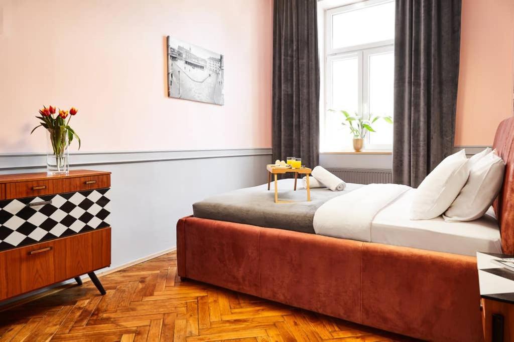 Househost Iii: Podbrzezie Street Apartamento Cracovia