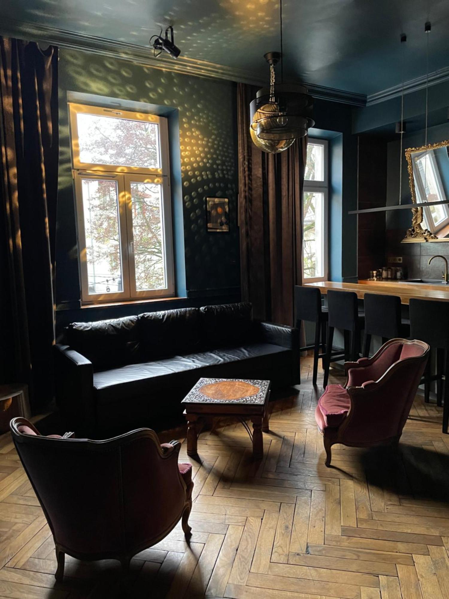 Apartamento Househost Iii: Podbrzezie Street Cracovia
